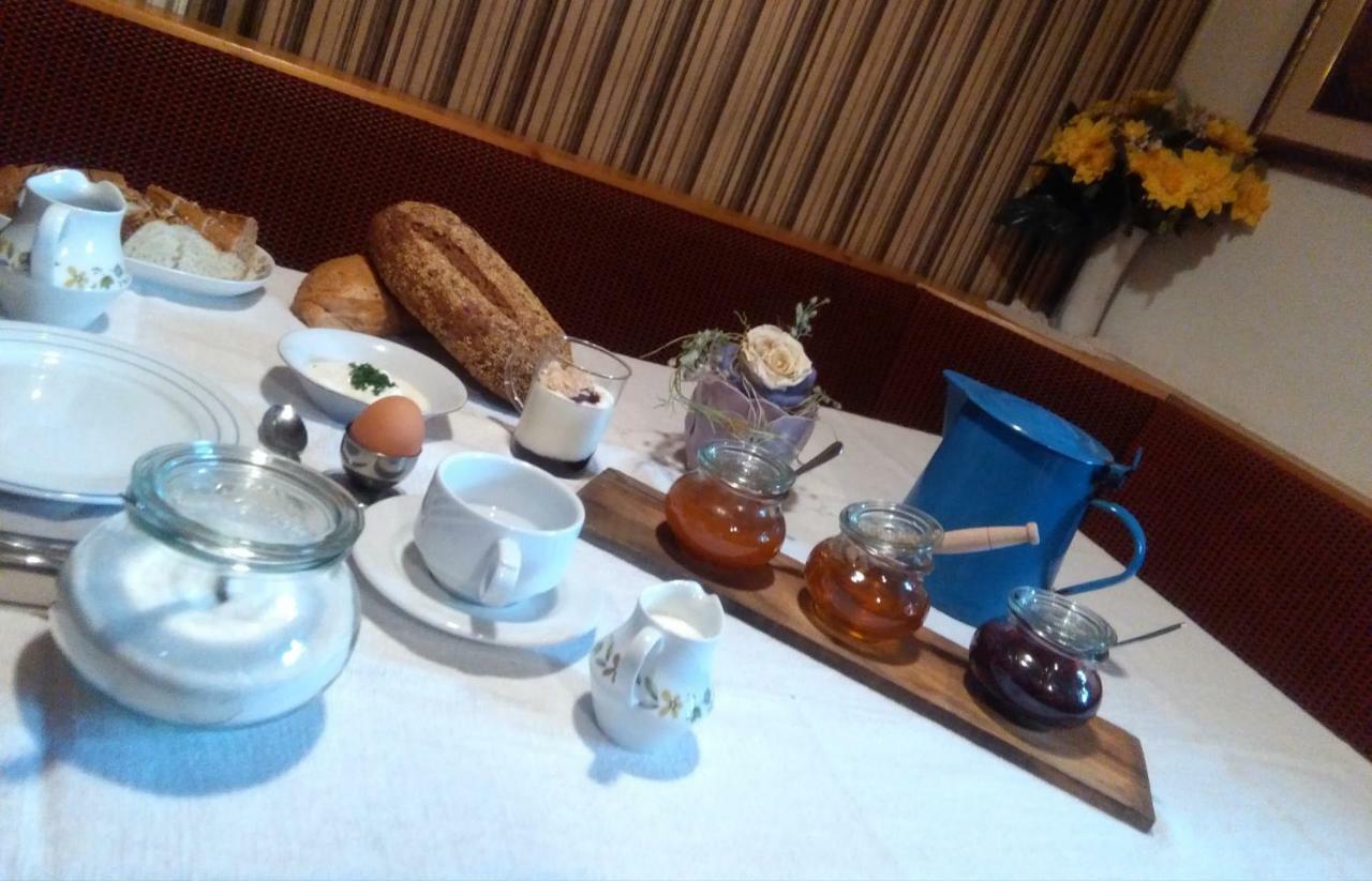 Zimmer - Hinterwalderhof Bed & Breakfast Rio di Pusteria Екстериор снимка
